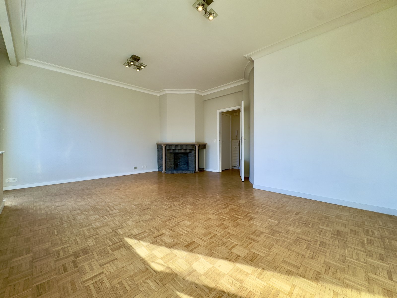 Louise / Vleurgat : Appartement 1 chambre — photo 4
