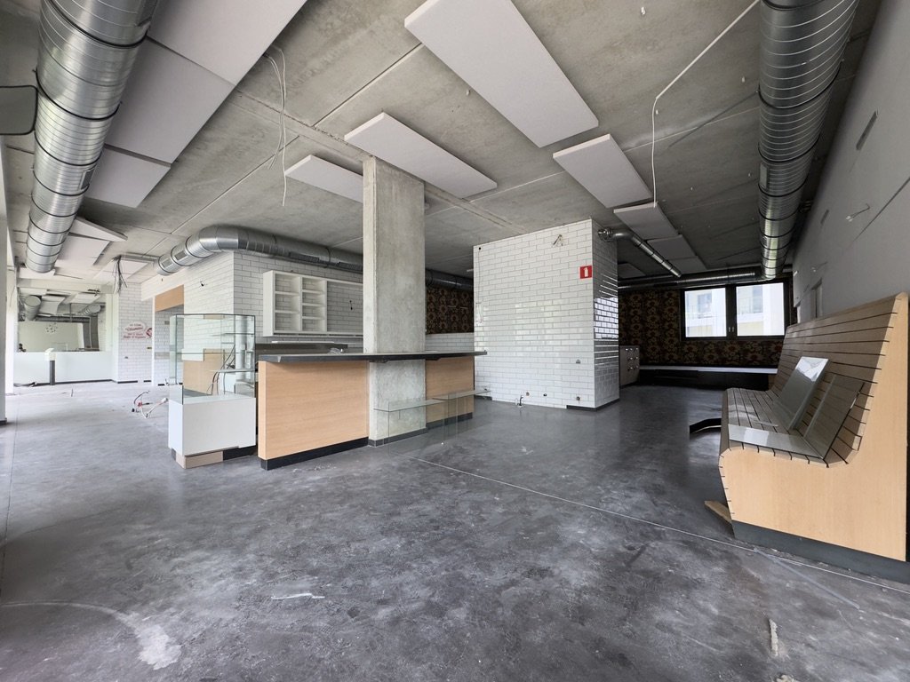 Leopold Park : Commerce (Horeca ou Bureau)