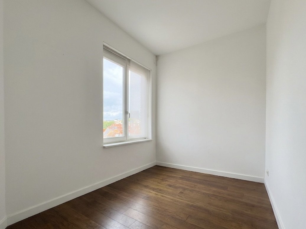 Flagey : Penthouse 2 chambres + Terrasse Sud — photo 10